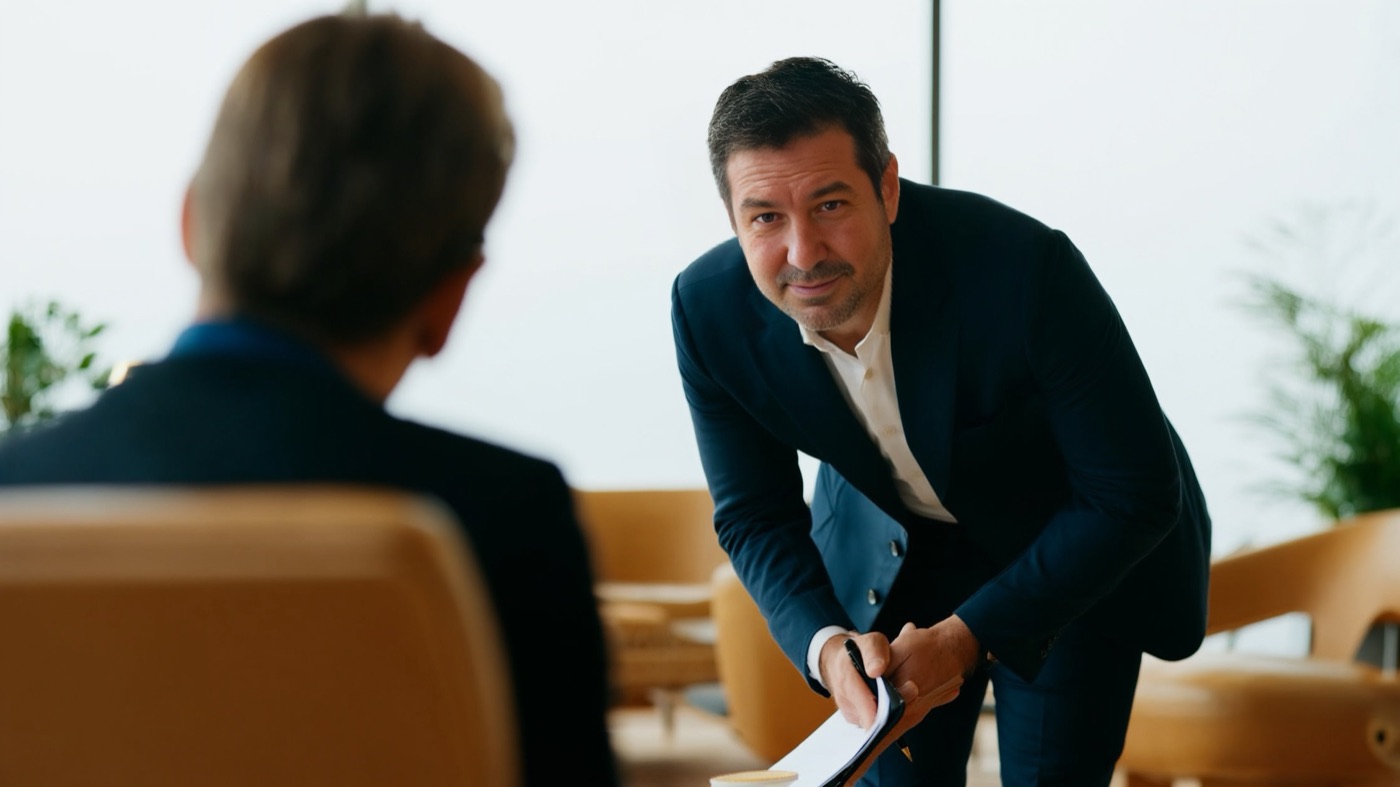 Anthony Lang in a family mediation conversation